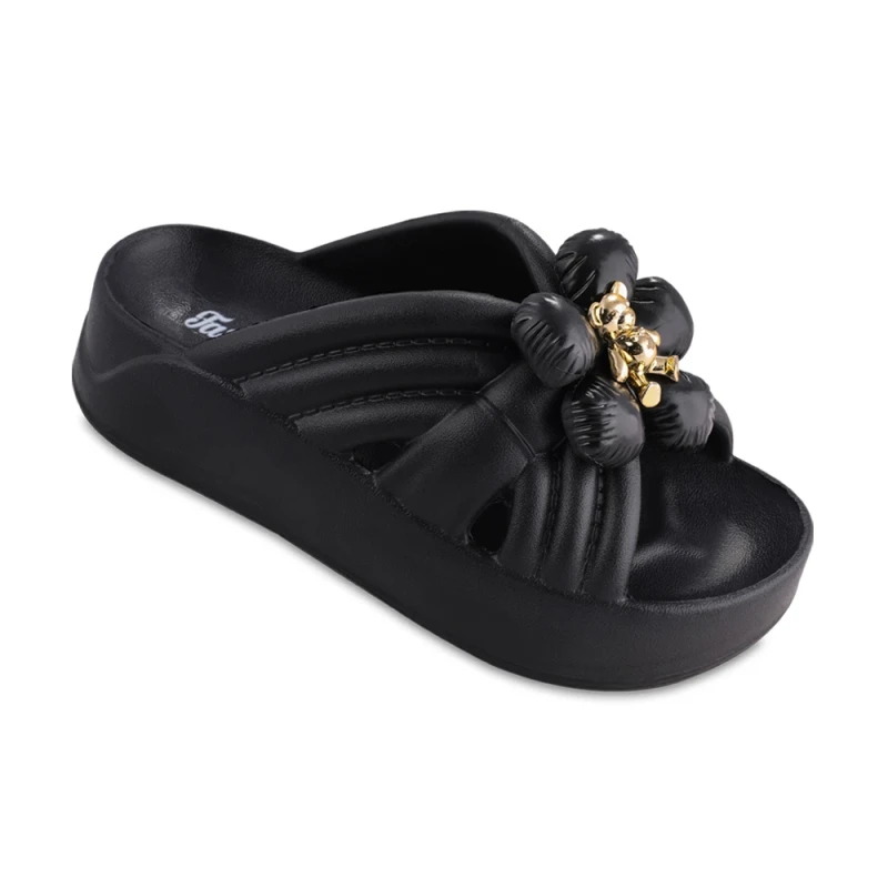 slipper-niaz-panda